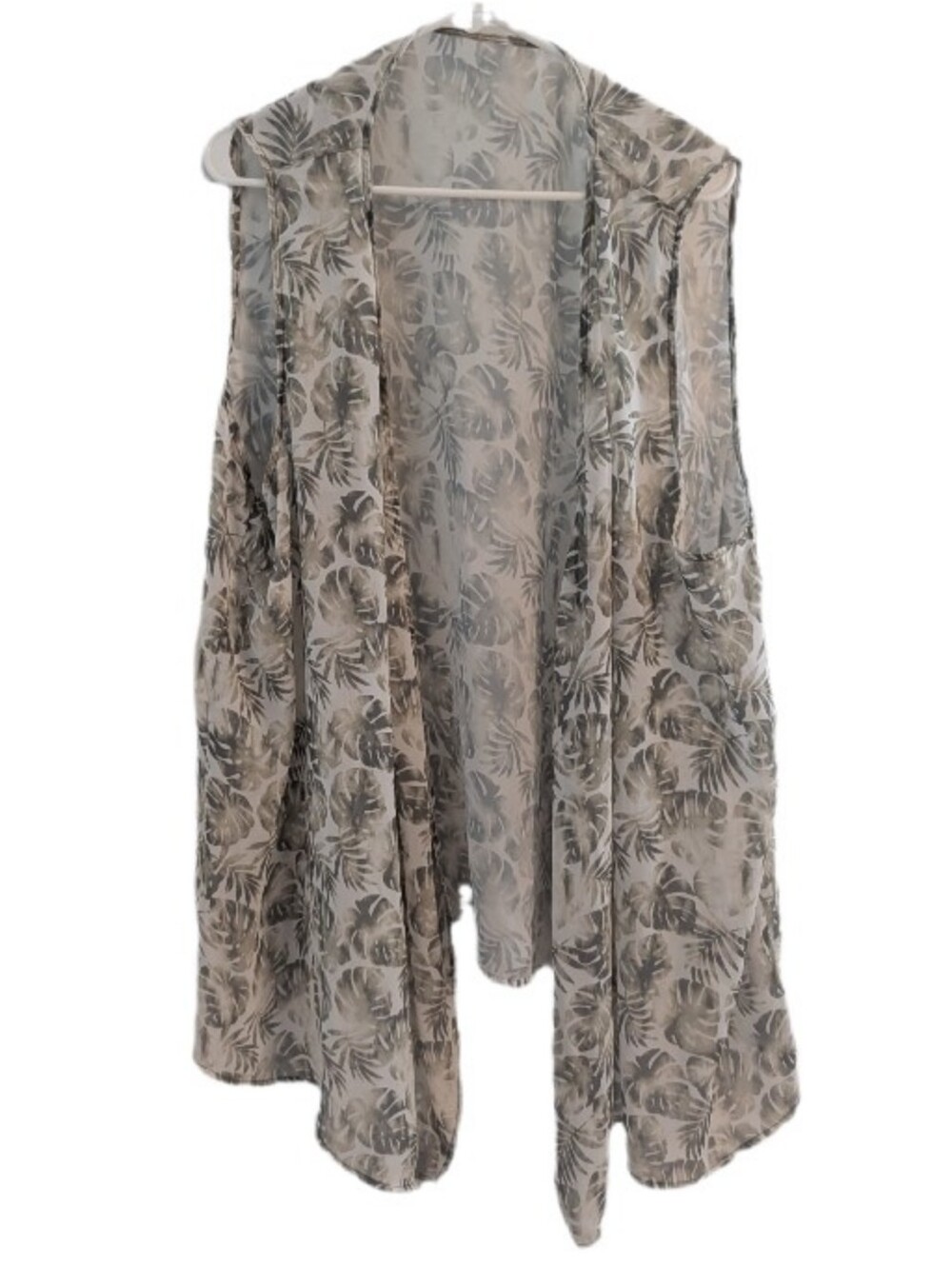 White & Green Lightweight Printed Leaf Open-Front Cardigan 2X (20W-22W)